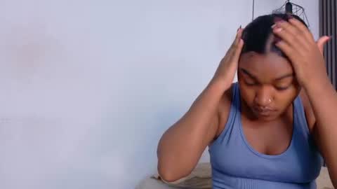 Snapshot of kayna_gomez chatting on June 16, 6:54 pm Kayna online show from June 16, 6:54 pm