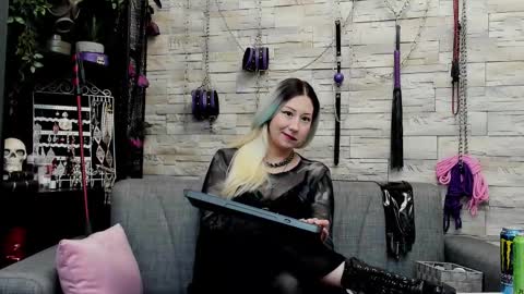 Miss Kazia online show from March 19, 2:15 am