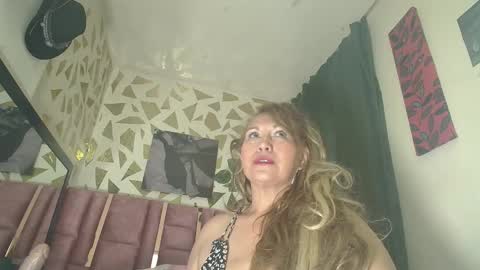 Snapshot of kazsandrah chatting on September 14, 5:23 pm KAZSANDRAH online show from September 14, 5:23 pm