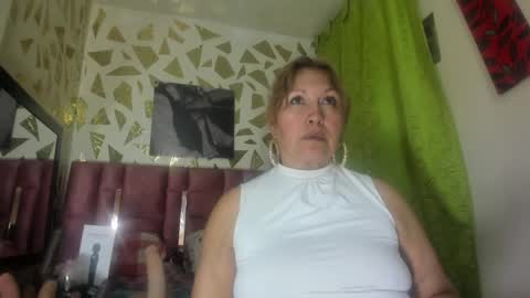 Snapshot of kazsandrah chatting on November 8, 4:23 am KAZSANDRAH online show from November 8, 4:23 am