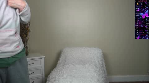 EliandKylie online show from December 23, 3:40 am