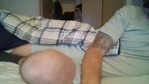 kbrider420 online show from December 18, 5:46 am