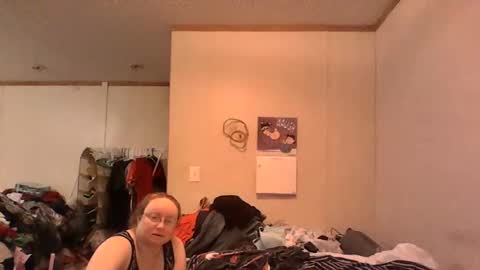 Snapshot of kcandler27 chatting on October 20, 11:16 pm kcandler27 online show from October 20, 11:16 pm