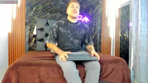 Snapshot of keane_lee chatting on October 1, 12:22 pm Keane online show from October 1, 12:22 pm