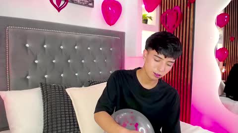 nico online show from February 14, 1:08 pm