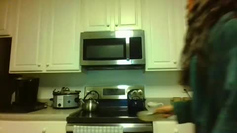 Snapshot of keephimcum69me chatting on December 8, 10:30 am Keephimcum69me online show from December 8, 10:30 am