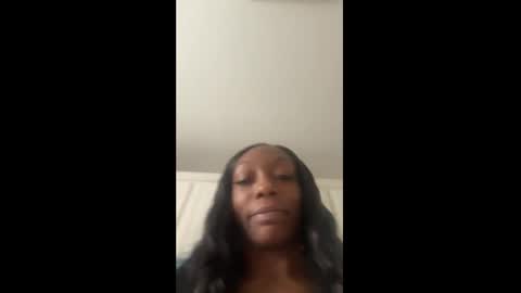 Snapshot of keephimcum69me chatting on December 9, 5:52 pm Keephimcum69me online show from December 9, 5:52 pm