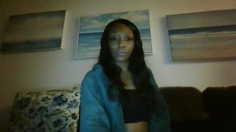 Snapshot of keephimcum69me chatting on December 10, 7:05 am Keephimcum69me online show from December 10, 7:05 am