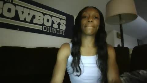 Snapshot of keephimcum69me chatting on December 10, 1:00 pm Keephimcum69me online show from December 10, 1:00 pm