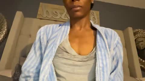 Snapshot of keephimcum69me chatting on October 8, 8:23 am Keephimcum69me online show from October 8, 8:23 am