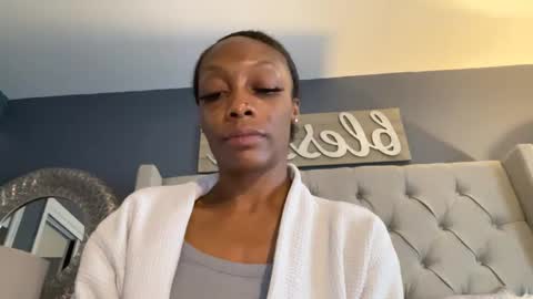 Snapshot of keephimcum69me chatting on October 23, 5:33 pm Keephimcum69me online show from October 23, 5:33 pm