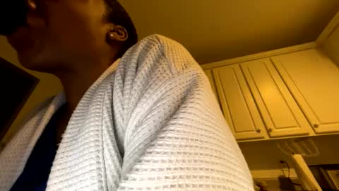 Snapshot of keephimcum69me chatting on March 8, 5:44 am Keephimcum69me online show from March 8, 5:44 am