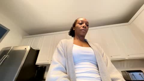 Snapshot of keephimcum69me chatting on March 27, 11:32 am Keephimcum69me online show from March 27, 11:32 am