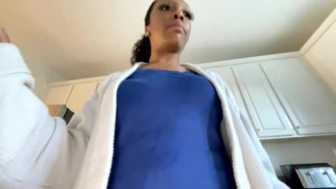 Snapshot of keephimcum69me chatting on April 20, 11:57 am Keephimcum69me online show from April 20, 11:57 am