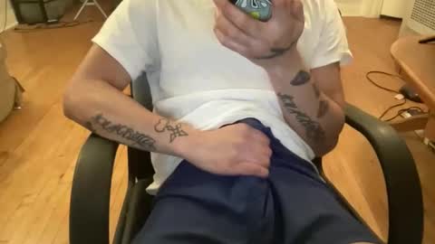 Keesey23 online show from January 14, 3:56 am