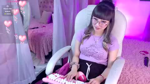    online show from April 30, 4:19 am