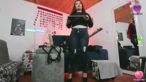 Snapshot of keila_j chatting on September 13, 10:15 am KEILA J online show from September 13, 10:15 am