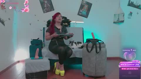 KEILA J online show from July 25, 10:57 am