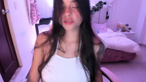 Snapshot of keilaa_ chatting on March 31, 4:18 pm Daniela online show from March 31, 4:18 pm