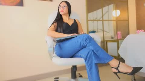 Keily online show from December 18, 11:49 am