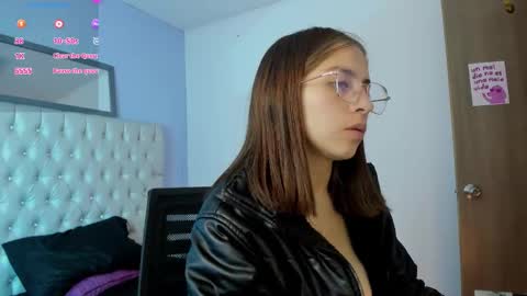 Keily Morgan online show from December 4, 1:26 am