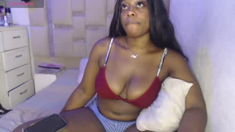 Snapshot of keilysofia chatting on April 15, 5:14 am Keili online show from April 15, 5:14 am