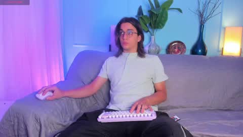 Keita moon online show from May 19, 11:49 am