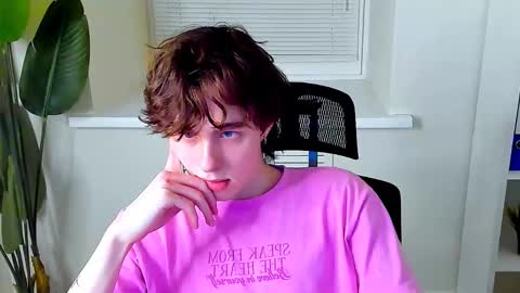 Snapshot of keith_erickson chatting on February 4, 10:21 am Keith online show from February 4, 10:21 am