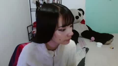 Snapshot of keity_russo03 chatting on December 19, 7:21 pm annie rosse16 online show from December 19, 7:21 pm