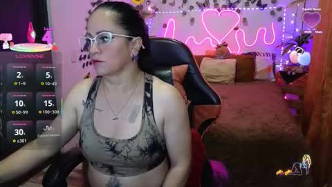 Snapshot of keka_teiku chatting on December 16, 3:00 am keka_teiku online show from December 16, 3:00 am