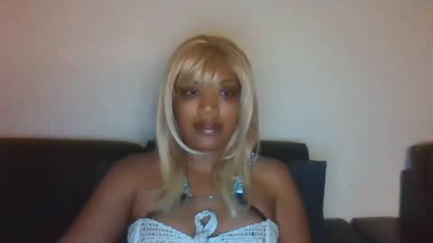 Kellie online show from May 2, 5:01 am