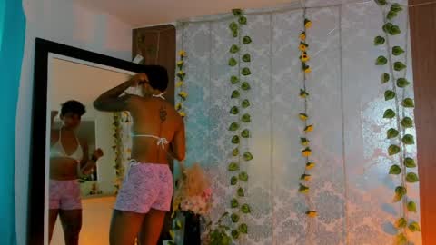 kelly__thomson online show from May 18, 2:34 pm