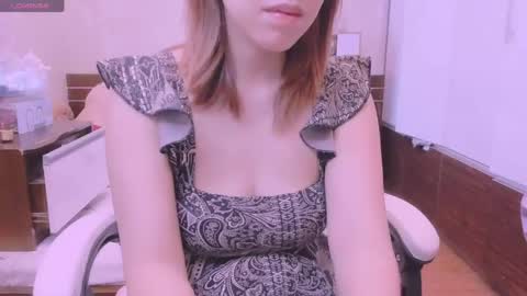 Snapshot of kelly_baby2005 chatting on May 3, 2:50 am Kelly online show from May 3, 2:50 am