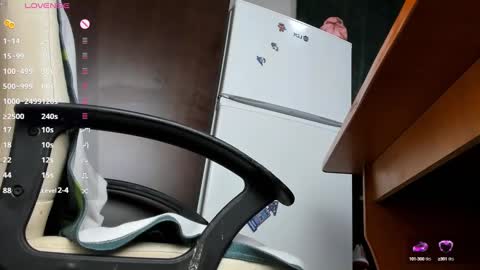 Snapshot of kelly_case18 chatting on December 26, 11:54 am KELLY online show from December 26, 11:54 am