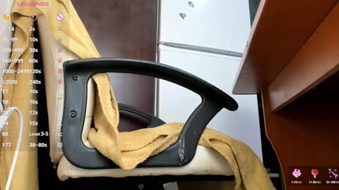 Snapshot of kelly_case18 chatting on February 19, 12:35 am KELLY online show from February 19, 12:35 am