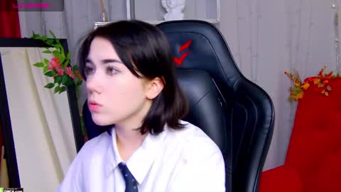 Kelly online show from December 1, 10:42 am