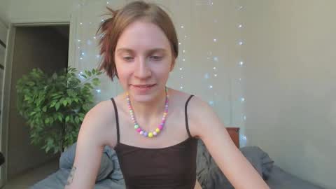 kelly_gerzikaaa online show from February 21, 2:23 am