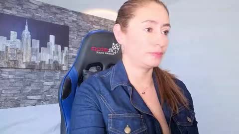 Snapshot of kelly_gracee chatting on May 4, 7:21 pm Kelly online show from May 4, 7:21 pm