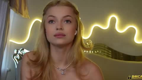 Kelly online show from November 6, 5:30 am