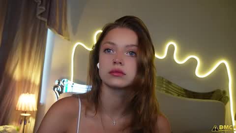 Kelly online show from March 2, 5:19 am