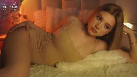 Kelly online show from February 7, 8:34 pm