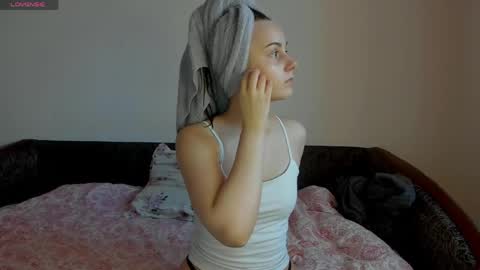 Snapshot of kellycartie chatting on May 5, 3:20 pm Im Kelly online show from May 5, 3:20 pm