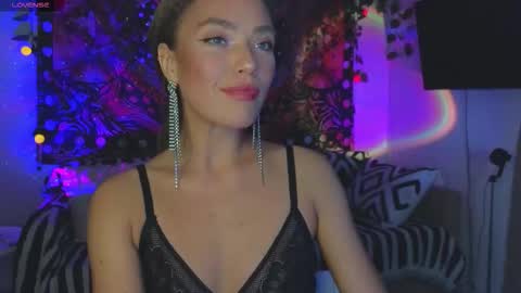 KellyFouler online show from September 25, 3:05 pm