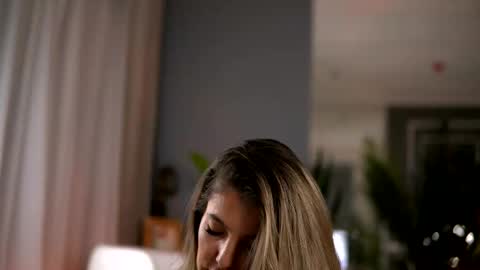 Denise online show from November 5, 2:22 am