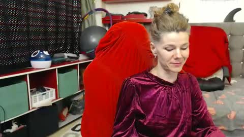 Snapshot of kellynumber chatting on January 25, 11:00 pm kelly online show from January 25, 11:00 pm