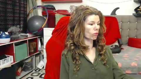 Snapshot of kellynumber chatting on January 27, 1:37 am kelly online show from January 27, 1:37 am