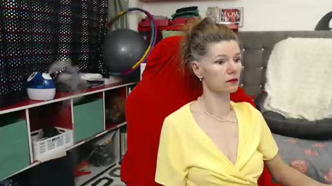 Snapshot of kellynumber chatting on January 31, 7:39 am kelly online show from January 31, 7:39 am