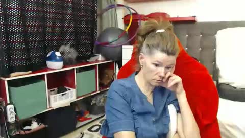 Snapshot of kellynumber chatting on February 5, 5:20 pm kelly online show from February 5, 5:20 pm