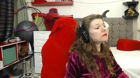 Snapshot of kellynumber chatting on February 9, 9:28 pm kelly online show from February 9, 9:28 pm