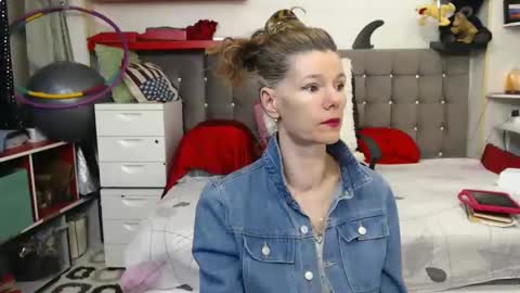 Snapshot of kellynumber chatting on February 16, 10:54 pm kelly online show from February 16, 10:54 pm